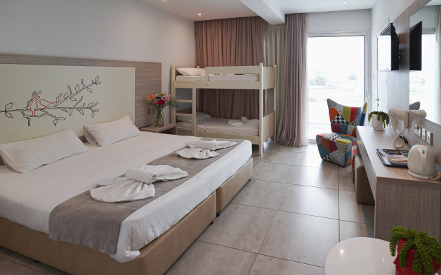 Nicholas Color Hotel