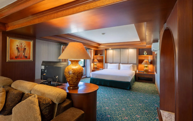 Erawan Hotel