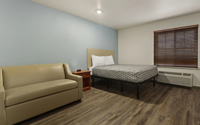 WoodSpring Suites Columbia Fort Jackson