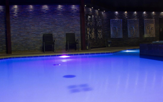 Lakes Spa Apartments