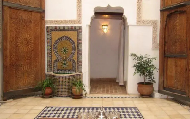 Dar Daheb