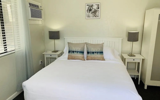 Sabal Palms Inn