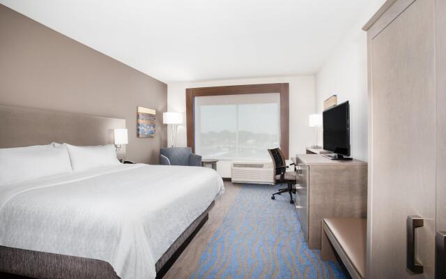 Holiday Inn Express & Suites Great Bend by IHG