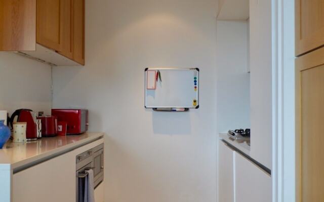 1 Bedroom Central Apartment