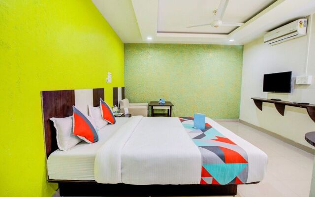 FabHotel Chirom Palace