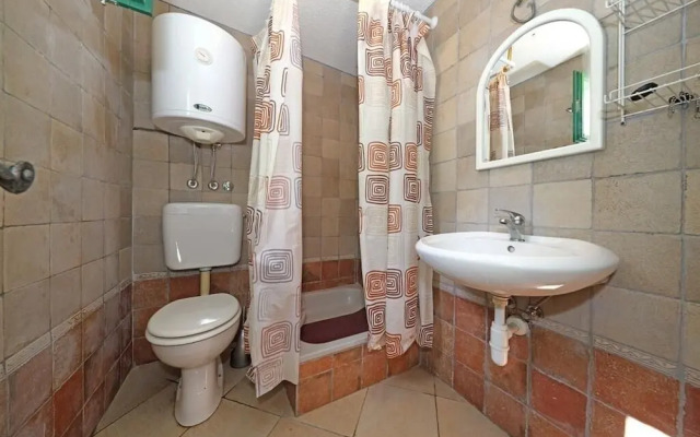 Role - Retro & Affordable - H