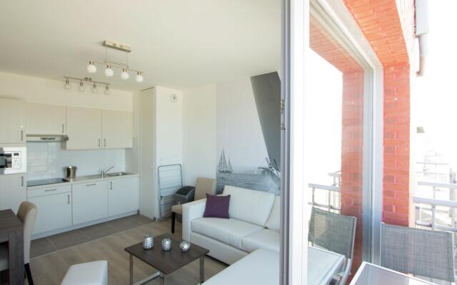 Modern beachside apartment in Bray-Dunes close to De Panne