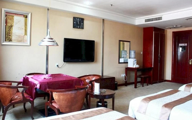 Shi Ji Huang Chao Holiday Hotel