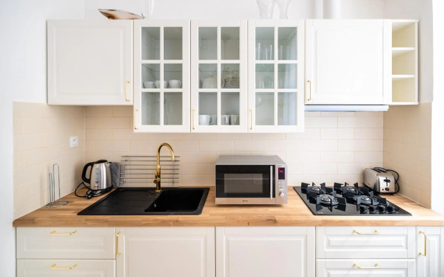 Luxurious Kafka family apt in Old Town