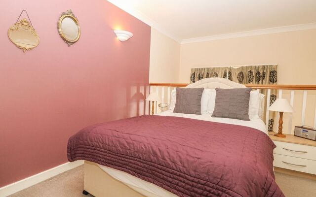 Flat 50, County House