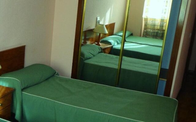 Hotel Can-Vic