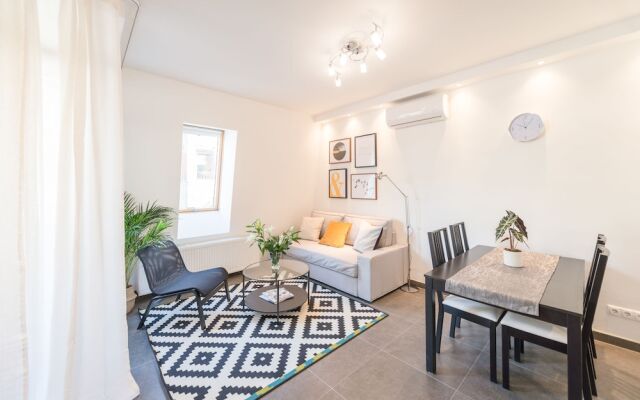 Oasis Apartments - Westend I