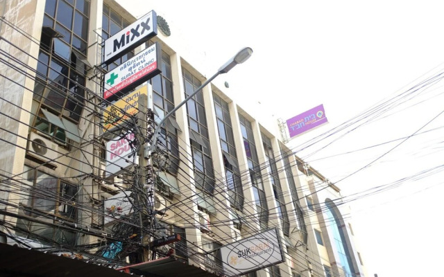 The Mixx Hostel