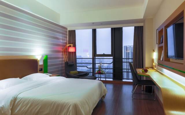 IBIS Styles NT WZ Intl Plz