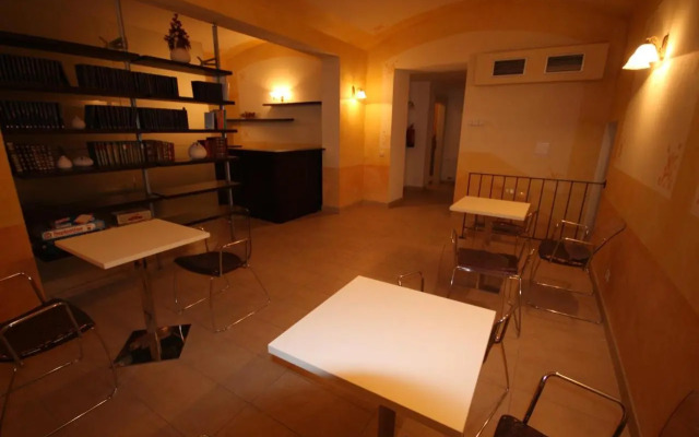 Apartment Halkova 5