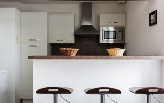 Alluring Holiday Home in Colleville-sur-mer With Terrace