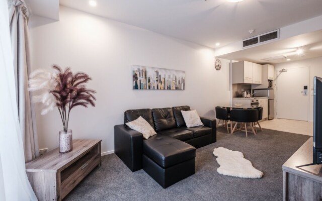 Toodles This Cbd Apartment Is Ready To Delight