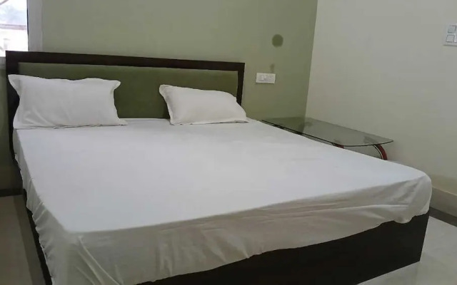 J.R Palace Hotel & Banquet