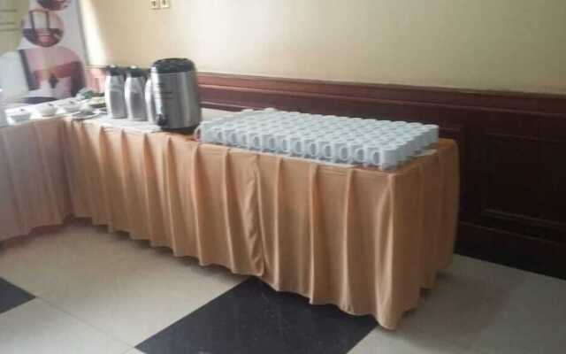 Sunrise Hotel