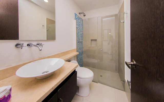 Dream Apartment, Facing the sea