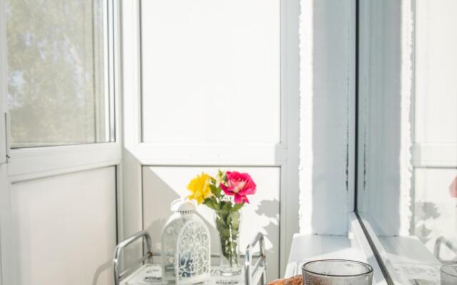 LovelyHome 39 (ЛавлиХоум 39) на улице Набережная Трибуца 43