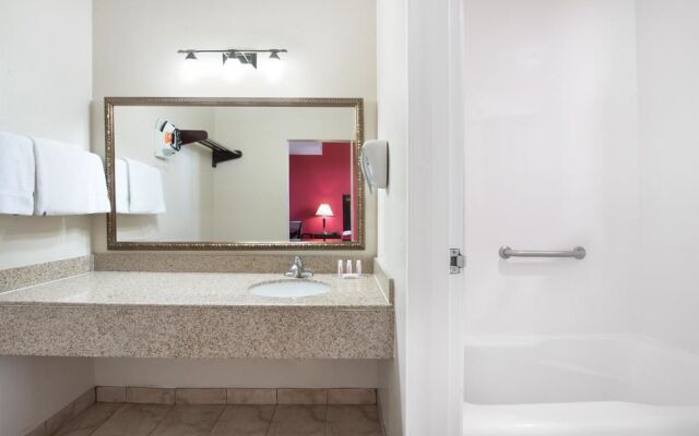 Ramada by Wyndham San Diego Airport