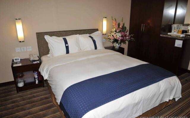 Holiday Inn Express Tianjin City Centre – Guest Rooms – Tianjin