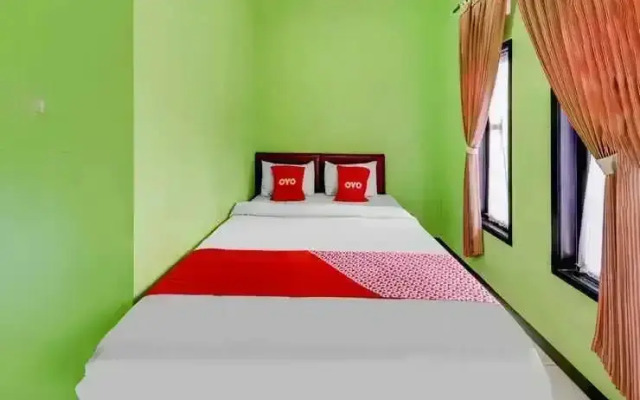 Hotel Indah Savana by OYO Rooms