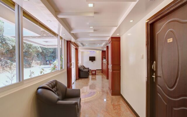 OYO 8732 Hotel Ultimate