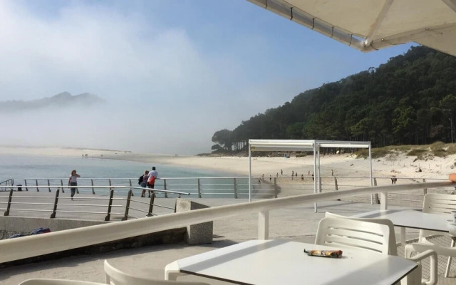 Barn Loft With Tree top Views