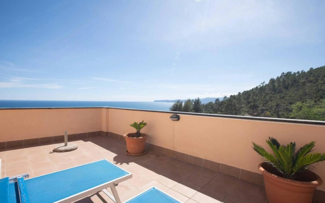 Casa Alice With Shared Pool sea View