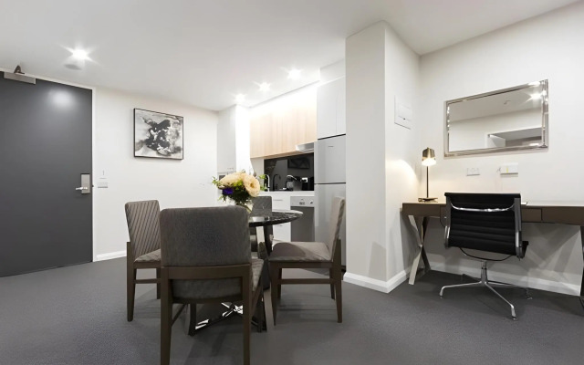 Avenue Hotel Canberra