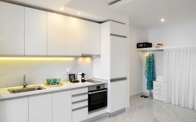 Villa D'Oro - Luxury Villas & Suites