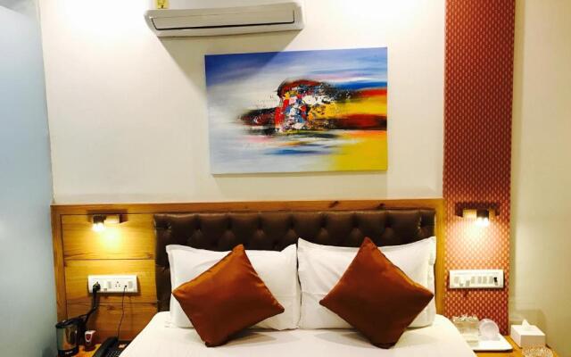 Hotel Grandeur-Near Mumbai International Airport