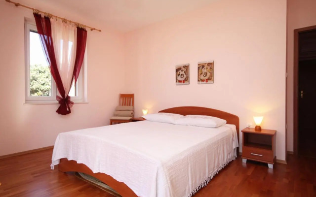 Apartments with a parking space Slatine, Ciovo - 8658