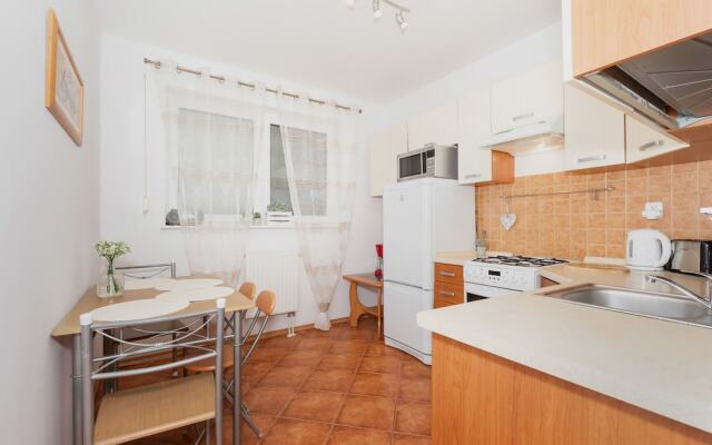 Apartments Malczewskiego 7 by Renters