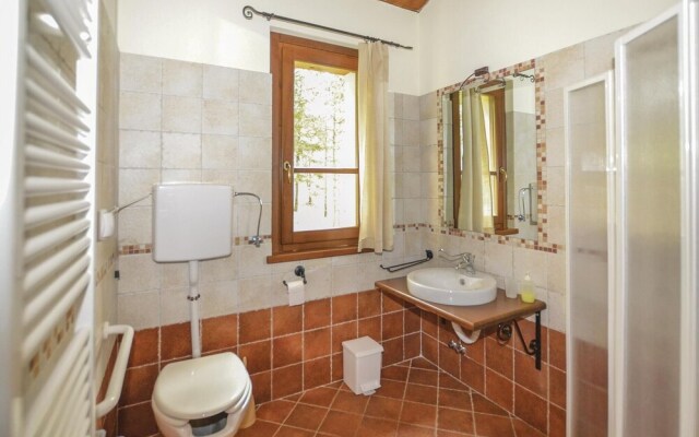 Nice Home in Badia Tedalda AR With 10 Bedrooms, Wifi and Outdoor Swimming Pool