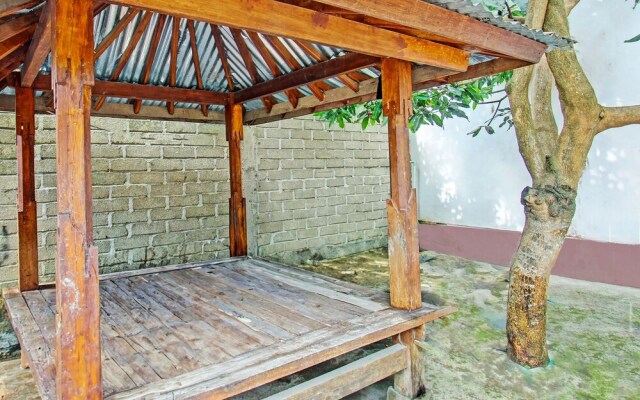 OYO Life  93058 Kos Subur