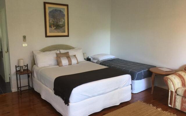 Jungara Cairns Bed and Breakfast