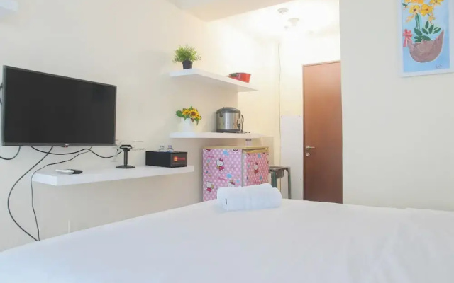 Homey and Comfy Studio @ Tifolia Apartment