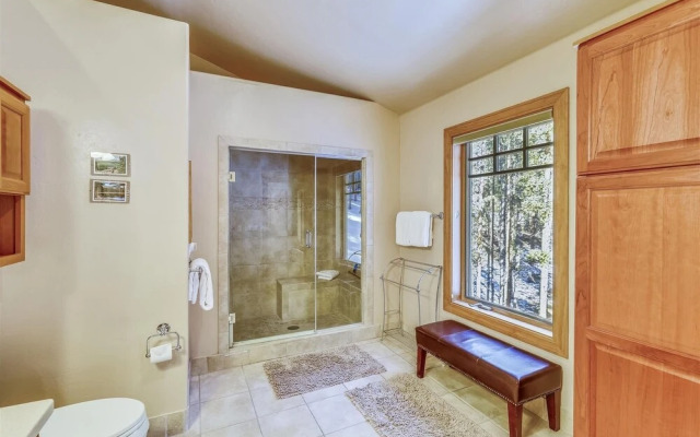 Snowy River 4 Bedroom Home by RedAwning