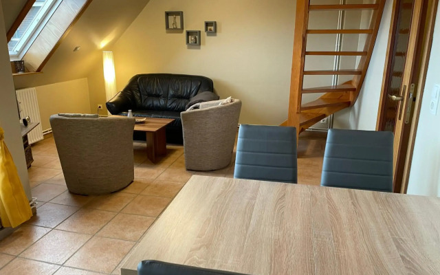 Renovierte Ferienwohnung Friedrichskoog - Spitze (gegenüber Mutter-Kind-Klinik)