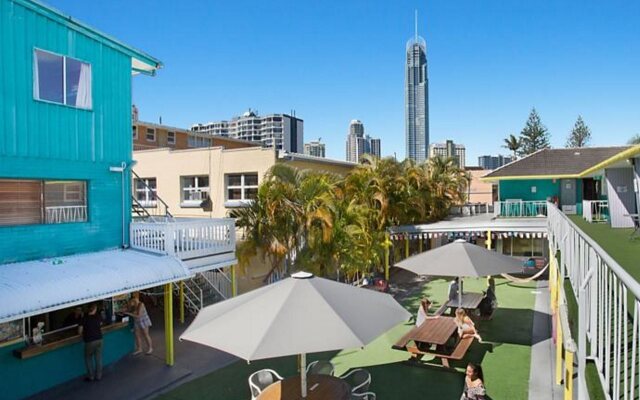 Backpackers In Paradise Resort - Hostel