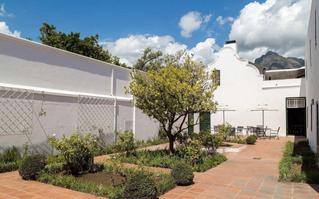 Protea Hotel by Marriott Cape Town Mowbray