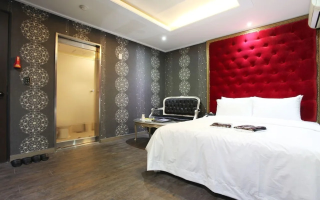 Yeongdeungpo The Moon Hotel