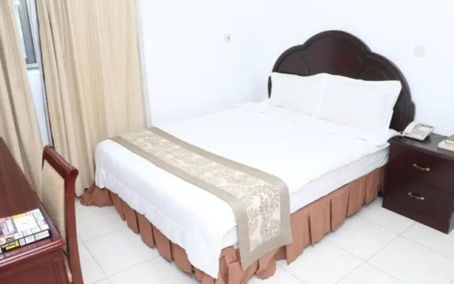 Luxury West Hotel