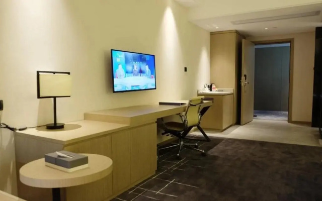 King's land Linxi Hotel