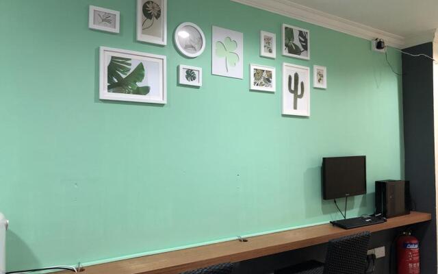 Snooze Inn Dickson Road - Hostel