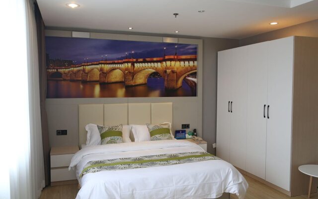 Golden Phoenix Hotel