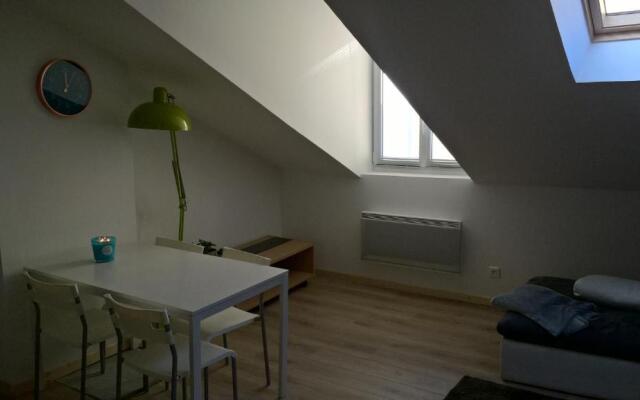 Rent4night Grenoble Europole